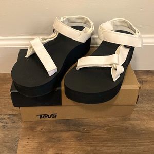 Brand New White Teva Platform Universal